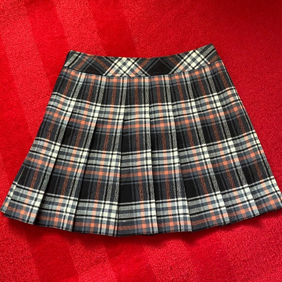 Vintage Mini Skirt - Picture 2 of 4